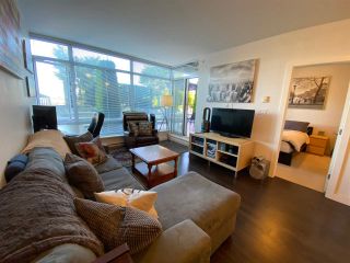 Photo 8: 404 2789 SHAUGHNESSY STREET in Port Coquitlam: Central Pt Coquitlam Condo for sale : MLS®# R2493095