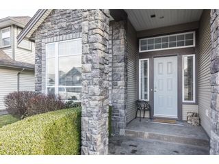 Photo 3: 5386 CHINOOK Street in Chilliwack: Vedder S Watson-Promontory House for sale in "WEBSTER LANDING" (Sardis)  : MLS®# R2648268