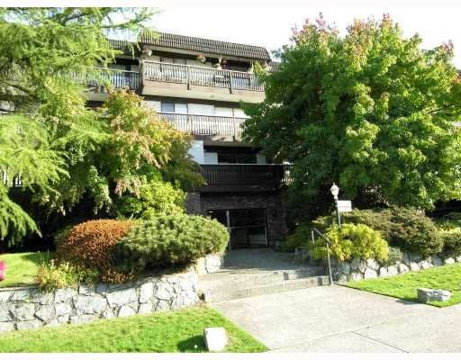 Main Photo: 114 270 W 3RD Street in North_Vancouver: Lower Lonsdale Condo for sale in "HAMPTON COURT" (North Vancouver)  : MLS®# V740091
