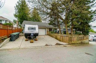 Photo 34: 18055 64 Avenue in Surrey: Cloverdale BC House for sale in "CLOVERDALE" (Cloverdale)  : MLS®# R2572138