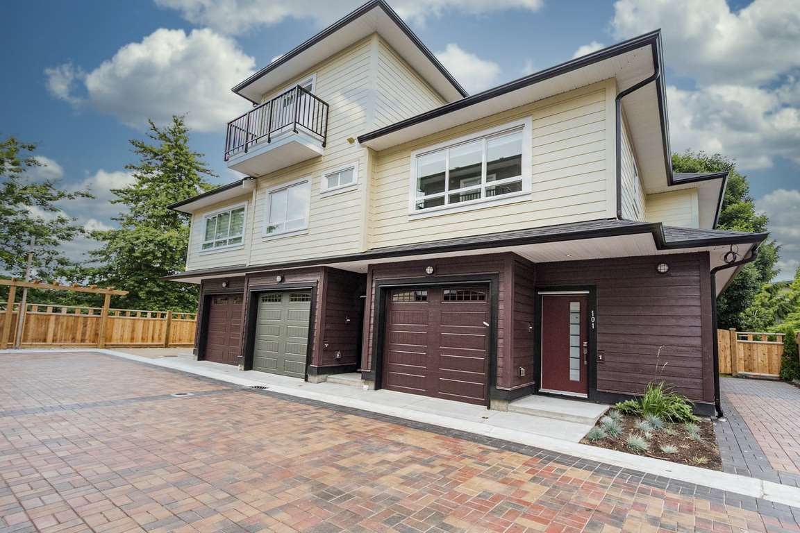 Main Photo: 101 6571 NO. 4 Road in Richmond: Garden City Townhouse for sale in "QURESHA GARDENS" : MLS®# R2525392