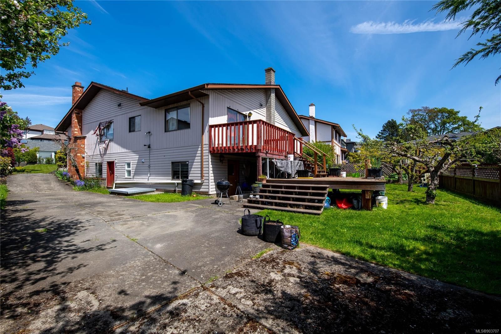 Main Photo: 4242 Panorama Dr in Saanich: SE Lake Hill House for sale (Saanich East)  : MLS®# 903707