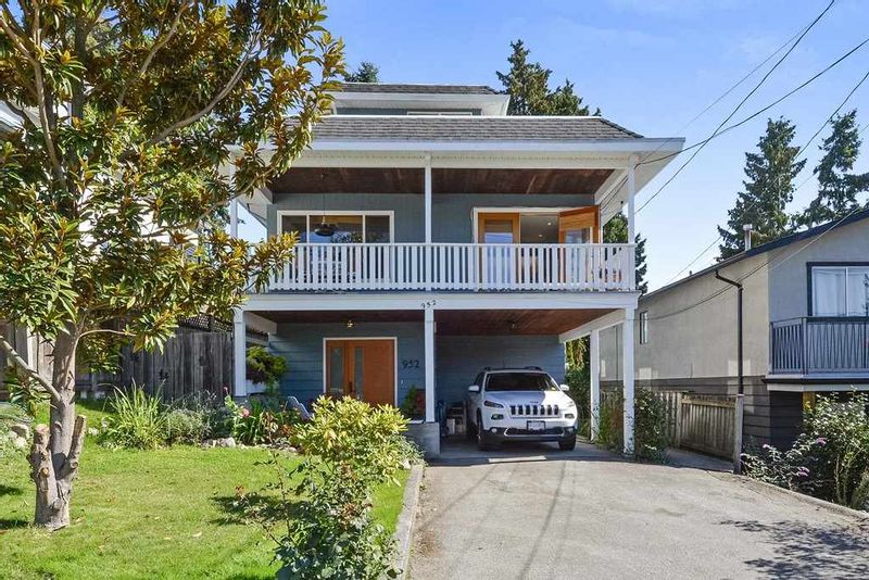 FEATURED LISTING: 952 LEE Street White Rock