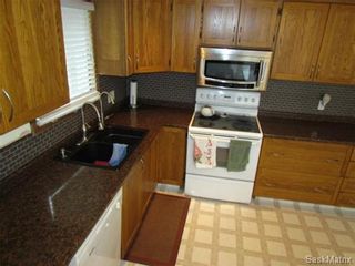 Photo 8: 1747 BOYD Street in Regina: Gardiner Park Single Family Dwelling for sale (Regina Area 04)  : MLS®# 495567