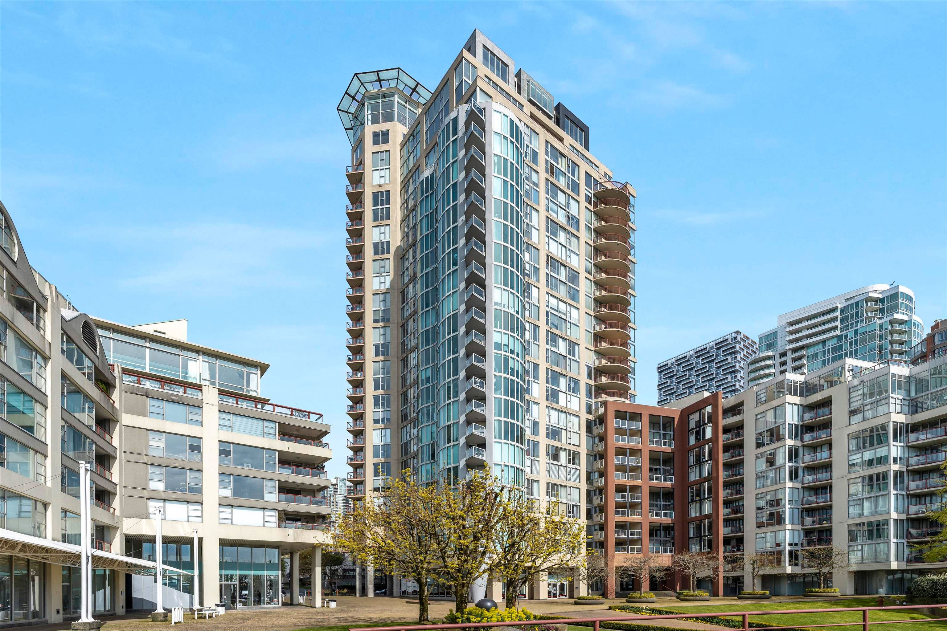 Main Photo: 201 1000 BEACH AVENUE in VANCOUVER: Yaletown Condo for sale (Vancouver West)  : MLS®# R2838806