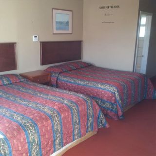 Photo 8: 29 room motel for sale Edmonton Alberta: Business with Property for sale