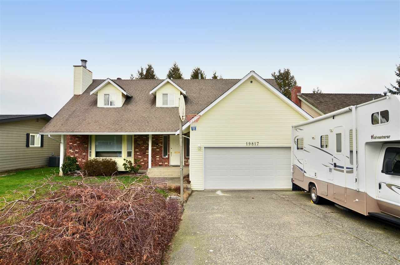 Main Photo: 19817 48A AVENUE in Langley: Langley City House for sale : MLS®# R2248083