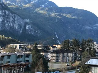 Photo 10: 416 1211 VILLAGE GREEN Way in Squamish: Downtown SQ Condo for sale in "Rockcliff" : MLS®# R2359157