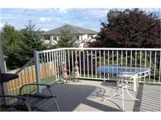 Photo 5:  in VICTORIA: SW Strawberry Vale House for sale (Saanich West)  : MLS®# 445346
