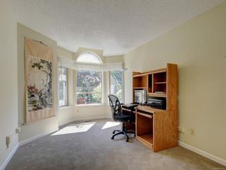 Photo 17: 418 6880 Wallace Dr in Central Saanich: CS Brentwood Bay Row/Townhouse for sale : MLS®# 913010