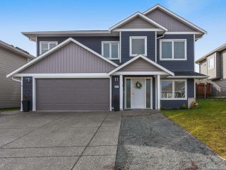 Photo 1: 2585 Kendal Ave in CUMBERLAND: CV Cumberland House for sale (Comox Valley)  : MLS®# 834712