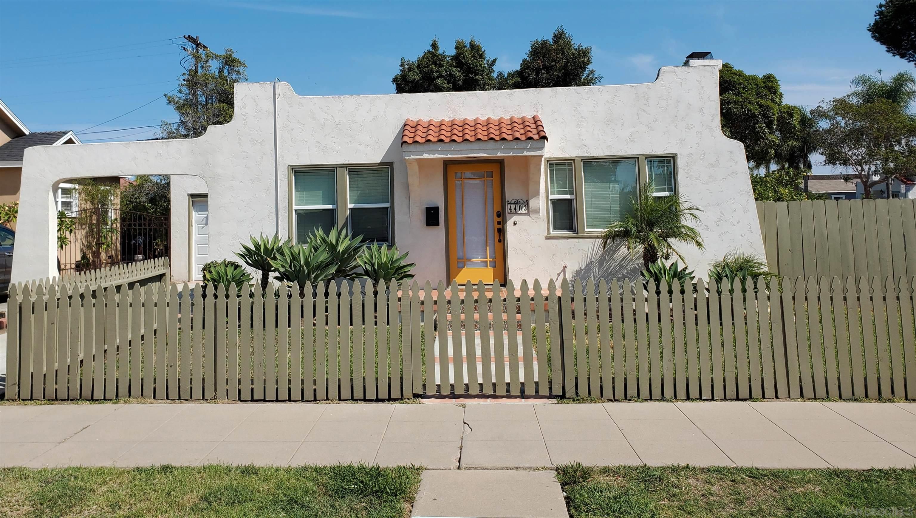 Main Photo: NORMAL HEIGHTS House for sale : 2 bedrooms : 4403 42 Street in San Diego