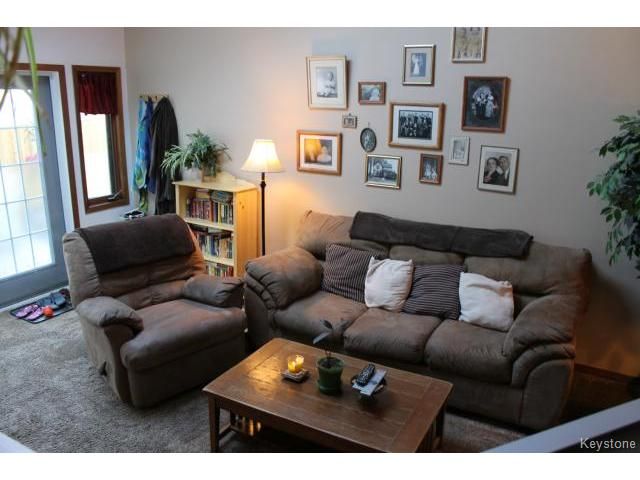 Photo 6: Photos: 230 Eugenie Street in WINNIPEG: St Boniface Residential for sale (South East Winnipeg)  : MLS®# 1412128