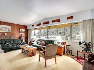 Photo 2: 750 DONEGAL Place in North Vancouver: Delbrook House for sale : MLS®# R2669391