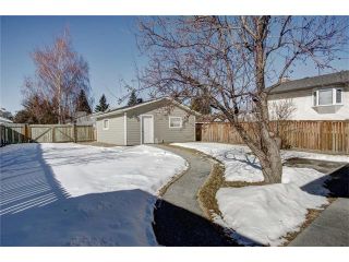 Photo 43: 300 BRACEWOOD Road SW in Calgary: Braeside House for sale : MLS®# C4107454