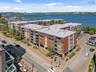 Photo 1: 419 1479 Lower Water Street in Halifax: 2-Halifax South Residential for sale (Halifax-Dartmouth)  : MLS®# 202414094