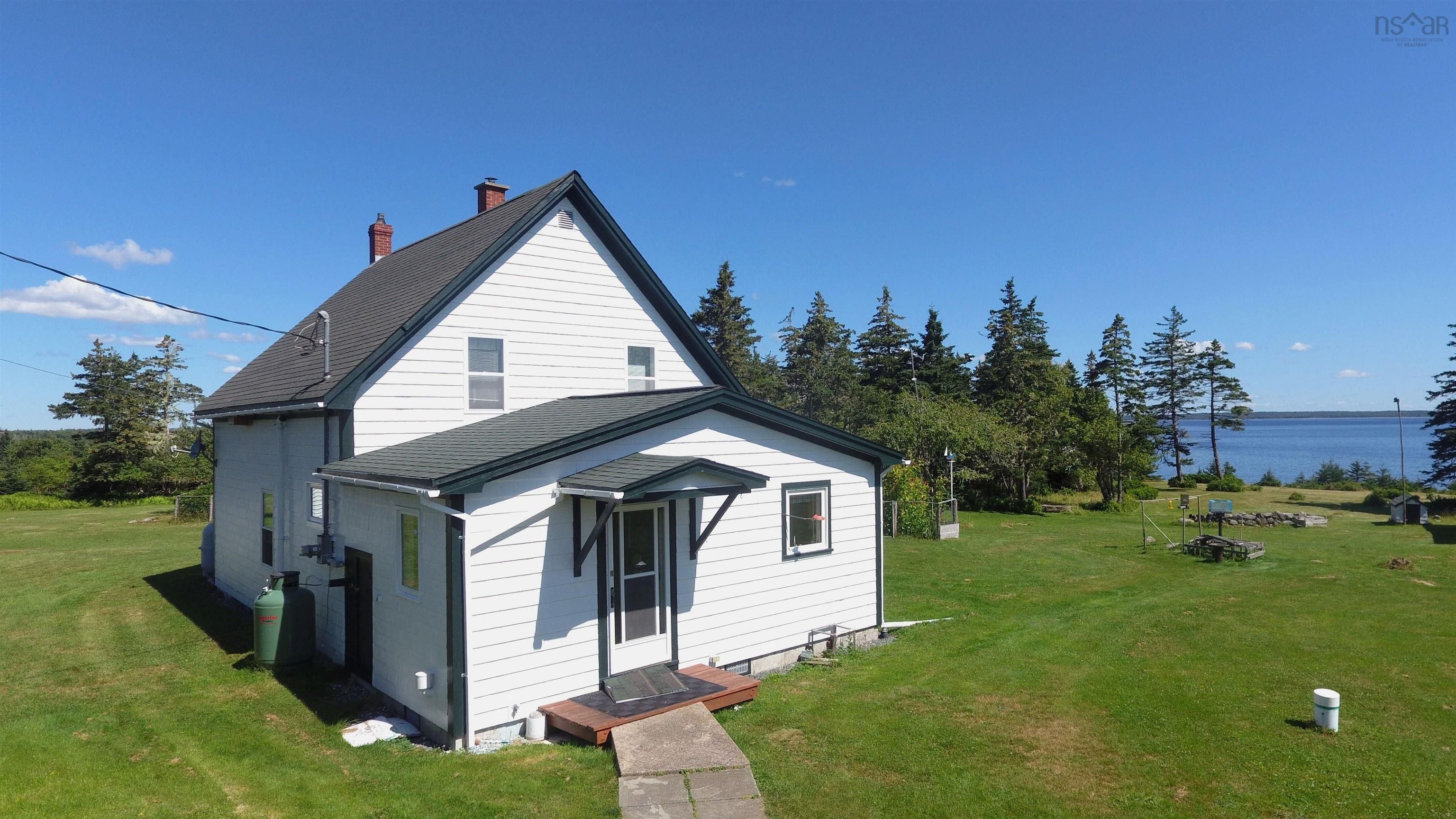 Main Photo: 320 Red Head Road in Atlantic: 407-Shelburne County Residential for sale (South Shore)  : MLS®# 202316409