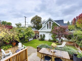 Photo 16: 805 W 26TH Avenue in Vancouver: Cambie House for sale (Vancouver West)  : MLS®# R2622994