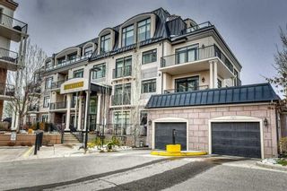 Photo 1: 104 121 Quarry Way SE in Calgary: Douglasdale/Glen Apartment for sale : MLS®# A2127011