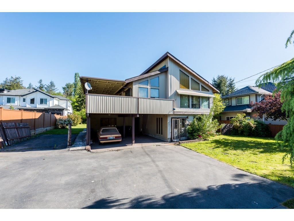 Main Photo: 15575 20 Avenue in Surrey: King George Corridor House for sale (South Surrey White Rock)  : MLS®# R2368522