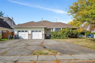 Photo 2: 8895 159A Street in Surrey: Fleetwood Tynehead House for sale : MLS®# R2846397