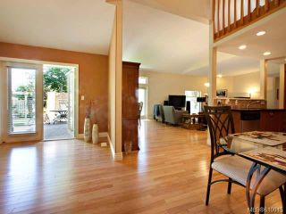 Photo 6: 1281 Roberton Blvd in FRENCH CREEK: PQ French Creek Row/Townhouse for sale (Parksville/Qualicum)  : MLS®# 610015