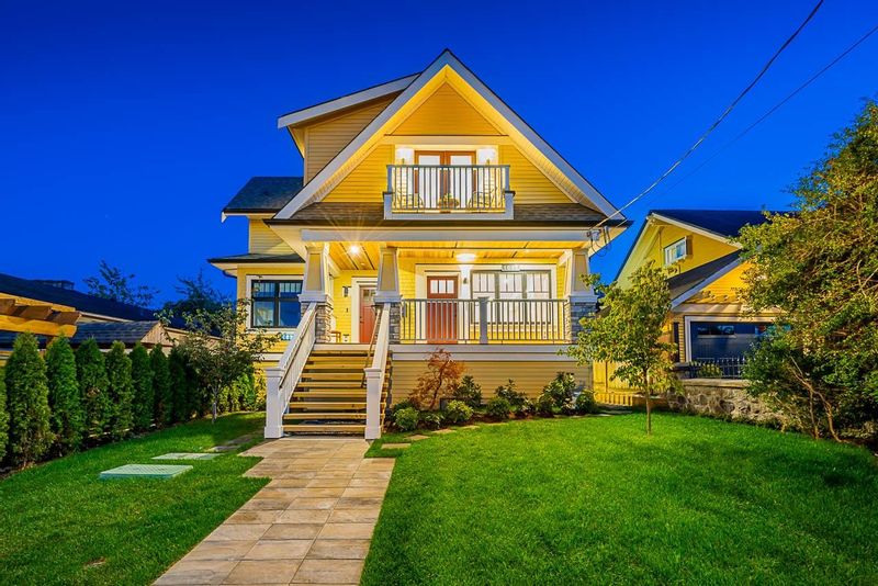 FEATURED LISTING: 1668 15TH Avenue East Vancouver