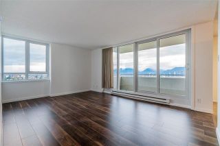 Photo 2: 1601 5652 Patterson in Burnaby: Condo for sale