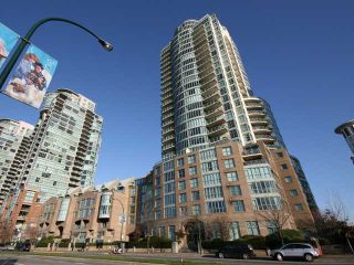 Photo 2: 2302 1188 QUEBEC Street in Vancouver: Mount Pleasant VE Condo for sale in "CITYGATE I" (Vancouver East)  : MLS®# V901604