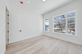 Photo 32: 809 Drury Avenue NE in Calgary: Bridgeland/Riverside Detached for sale : MLS®# A2022977