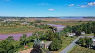 Photo 3: 17 Lakeview Drive in Windsor: Hants County Residential for sale (Annapolis Valley)  : MLS®# 202222900