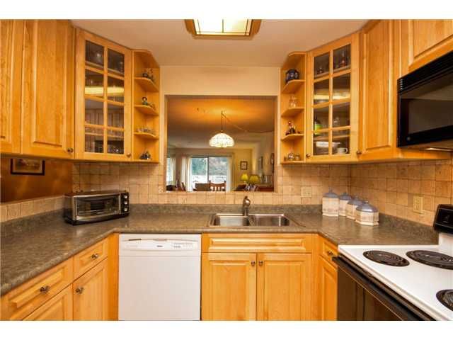 Photo 5: Photos: 304 1000 BOWRON Court in North Vancouver: Roche Point Condo for sale in "BOWRON COURT" : MLS®# V989920