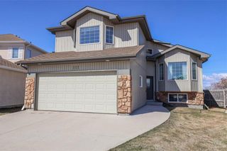 Photo 2: 111 Wisteria Way in Winnipeg: Riverbend Residential for sale (4E)  : MLS®# 202311925