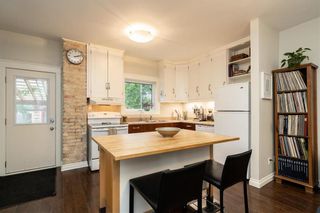 Photo 11: 554 Beverley Street in Winnipeg: West End Residential for sale (5A)  : MLS®# 202223289