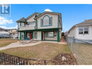 Photo 1: 292 Douglas Avenue Unit# 102 in Penticton: House for sale : MLS®# 10306879