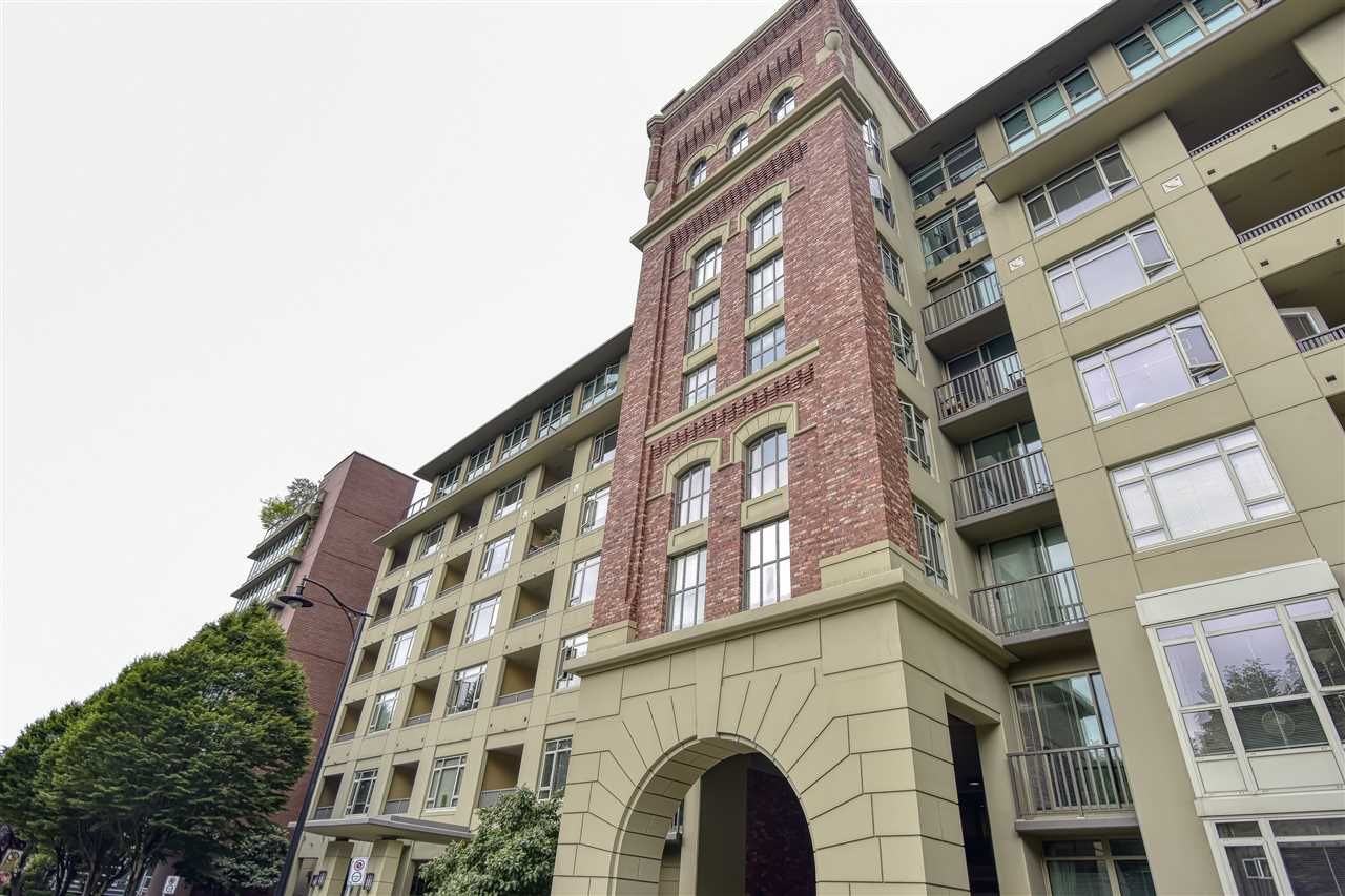 Main Photo: 807 2799 YEW STREET in Vancouver: Kitsilano Condo for sale (Vancouver West)  : MLS®# R2481246