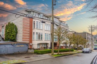 Photo 2: 408 3637 W 17TH Avenue in Vancouver: Dunbar Condo for sale (Vancouver West)  : MLS®# R2858970