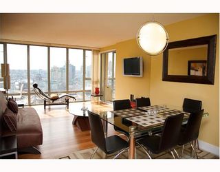 Photo 2: 2304 950 CAMBIE Street in Vancouver: Downtown VW Condo for sale in "LANDMARK PACIFIC" (Vancouver West)  : MLS®# V799371