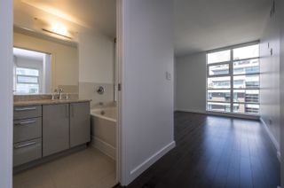 Photo 11: 1404 38 W 1ST Avenue in Vancouver: False Creek Condo for sale in "THE ONE" (Vancouver West)  : MLS®# R2691688
