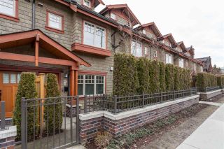 Photo 1: 5938 OAK Street in Vancouver: Oakridge VW Townhouse for sale in "MONTGOMERY TOWNHOMES" (Vancouver West)  : MLS®# R2162666
