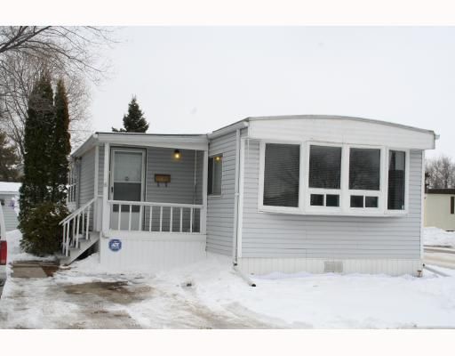Main Photo:  in WINNIPEG: St Vital Residential for sale (South East Winnipeg)  : MLS®# 2904712