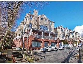 Photo 1: 404 624 AGNES Street in New_Westminster: Downtown NW Condo for sale (New Westminster)  : MLS®# V751563