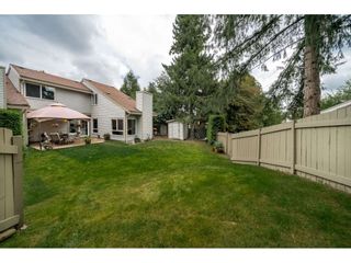 Photo 18: 6112 E GREENSIDE DRIVE in Surrey: Cloverdale BC Townhouse for sale (Cloverdale)  : MLS®# R2403144