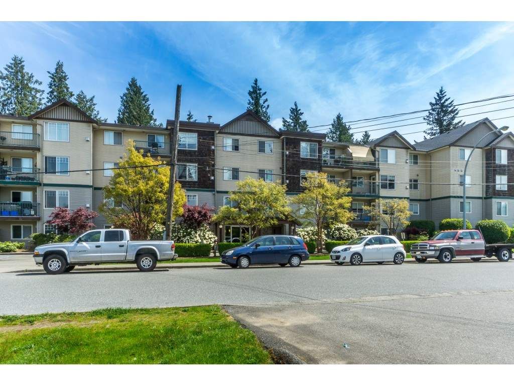 Main Photo: 213 2350 WESTERLY STREET in : Abbotsford West Condo for sale : MLS®# R2383570