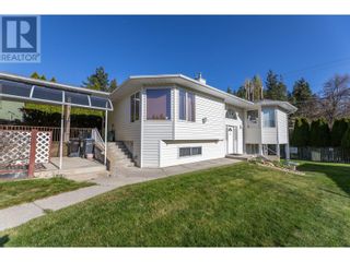 Main Photo: 17017 SNOW Avenue Unit# 17 in Summerland: House for sale : MLS®# 10304357