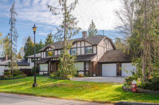 Photo 1: 12512 KNOTTS Street in Maple Ridge: Northwest Maple Ridge House for sale : MLS®# R2869858