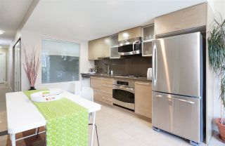 Photo 3: 701 833 SEYMOUR Street in Vancouver: Downtown VW Condo for sale in "THE CAPITOL" (Vancouver West)  : MLS®# R2185713