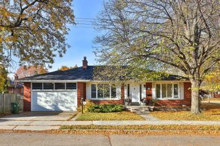 Photo 1: 9 Ridgehampton Crescent in Toronto: Stonegate-Queensway House (Bungalow) for lease (Toronto W07)  : MLS®# W5811174