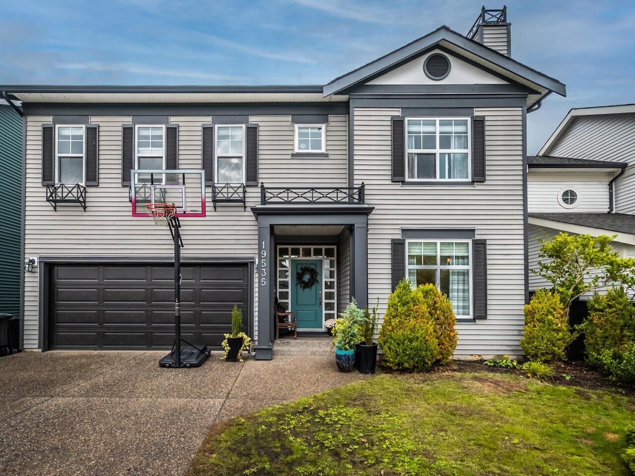 Main Photo: 19535 SAWYERS Road in Pitt Meadows: South Meadows House for sale : MLS®# R2825672