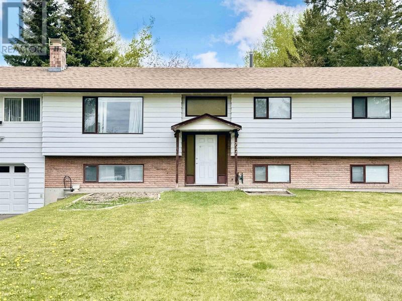 FEATURED LISTING: 721 CARIBOO Trail 100 Mile House